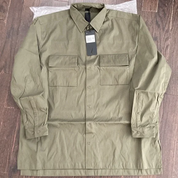 Nike Men's ESC Woven Shirt in Green, Size XXL